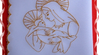 Бродирана Кърпичка за кръщене с Богородица