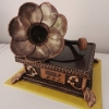 Шоколадов грамофон изработен от белгийски шоколад