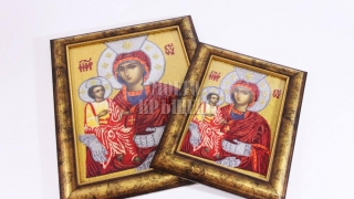 Ръчно изработена икона Св. Богородица Троеручица