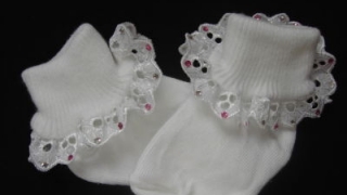 Чорапчета с камъни Swarovski Baby